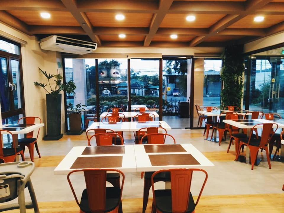 Hotel Rosita Lucena Zewnętrze zdjęcie